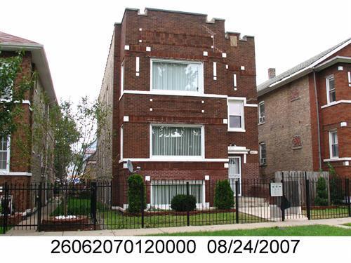 8837 S Muskegon Ave., Chicago, IL 60617