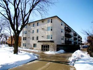 8232 Niles Center Rd. #209, Skokie, IL 60077