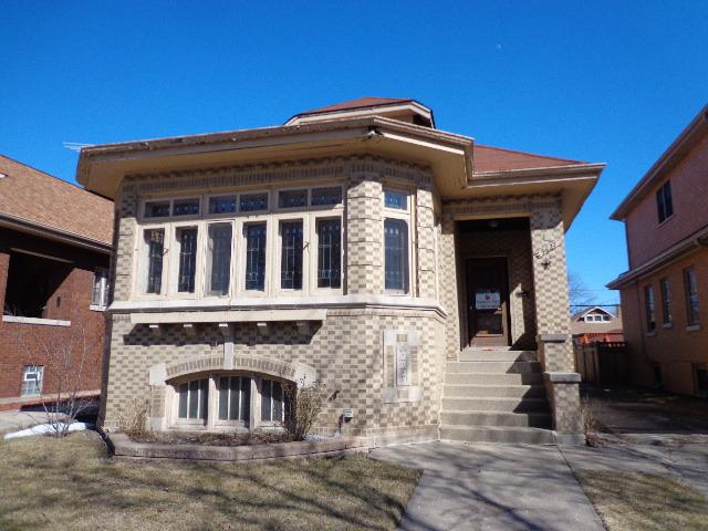 9627 S Leavitt St., Chicago, IL 60643
