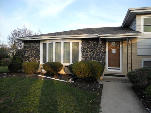 425 Claremont Ct., Downers Grove, IL 60516