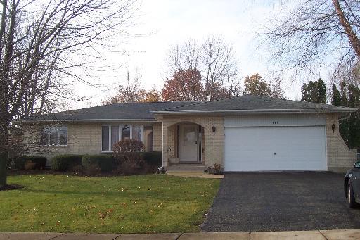 938 Duvall Dr., Woodstock, IL 60098