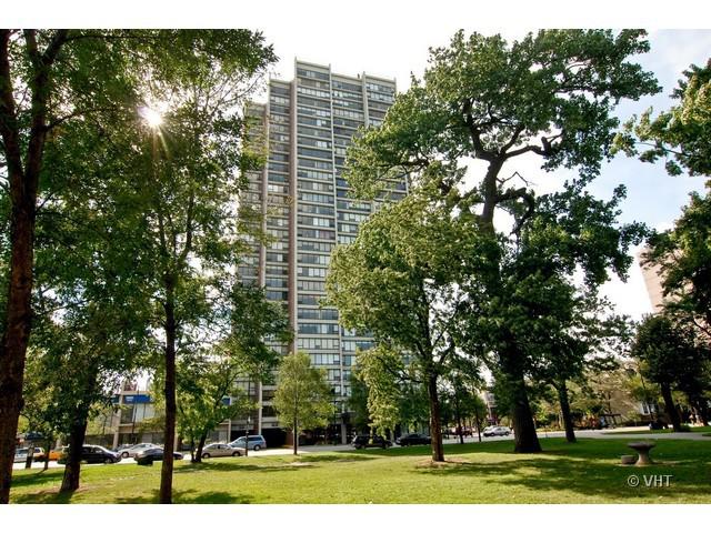 1850 N Clark St. #1205, Chicago, IL 60614