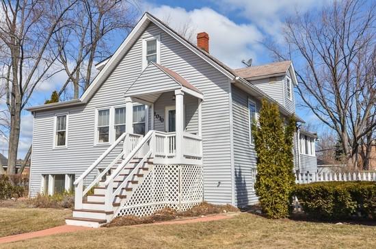 1030 Greenleaf Ave., Wilmette, IL 60091