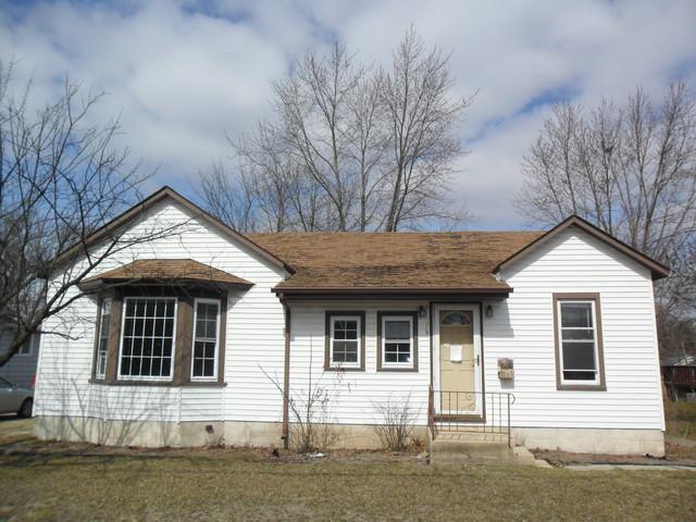 370 W Gordon St., Coal City, IL 60416