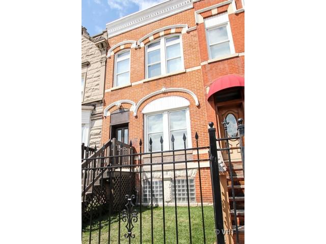 2812 W Warren Blvd., Chicago, IL 60612