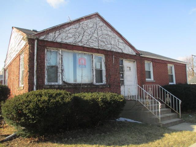 318 Linden Ave., Bellwood, IL 60104
