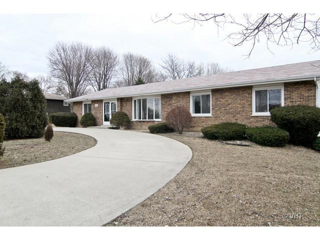 7835 Clarendon Hills Rd., Willowbrook, IL 60527