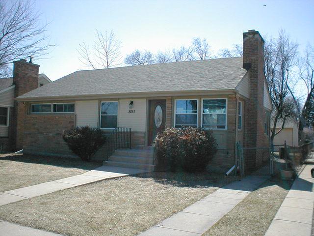 3851 Harvard Ter., Skokie, IL 60076
