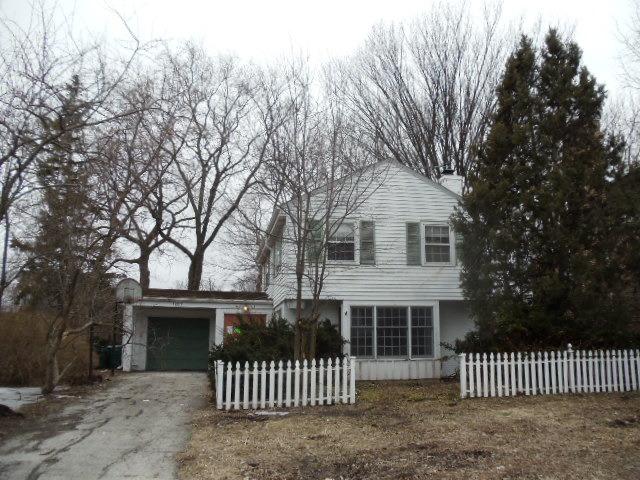 1207 Richmond Ln., Wilmette, IL 60091