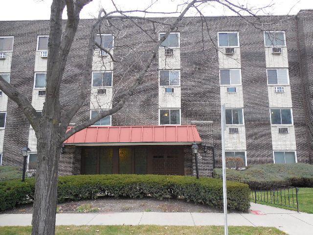 4700 Old Orchard Rd. #409, Skokie, IL 60076