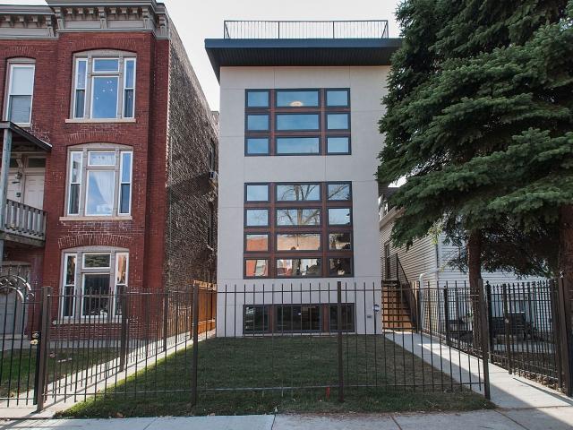 2525 W Walton, Chicago, IL 60622