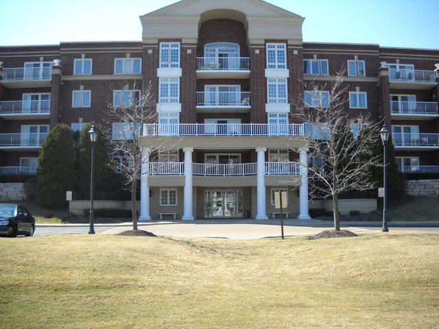 7031 W Touhy Ave. #403, Niles, IL 60714