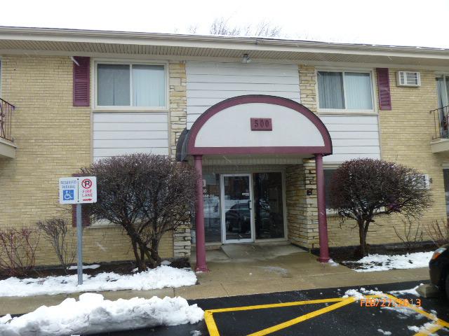 500 Chase Dr. #7, Clarendon Hills, IL 60514