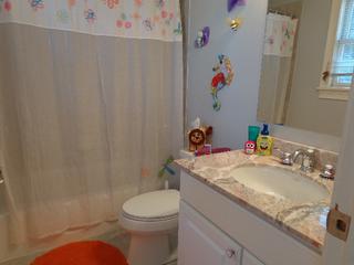 1007 Portsmouth Cir., Gurnee, IL 60031