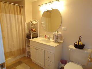 1007 Portsmouth Cir., Gurnee, IL 60031