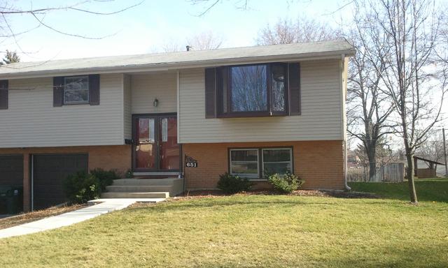 651 Stuart Ln., Palatine, IL 60067