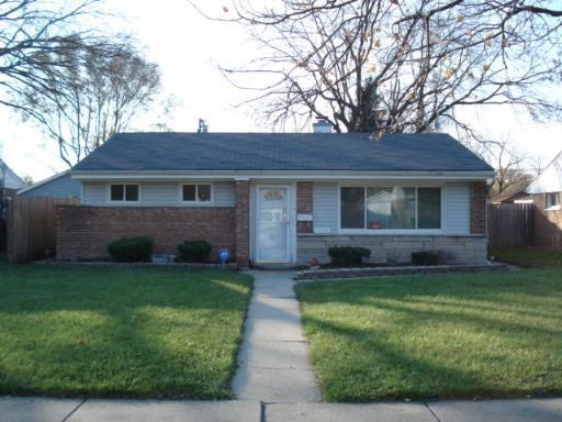 1374 Hirsch Ave., Calumet City, IL 60409
