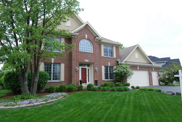 2244 Kings Ct., Geneva, IL 60134