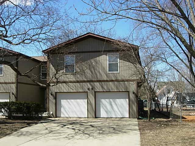 69 Monroe St., Oswego, IL 60543