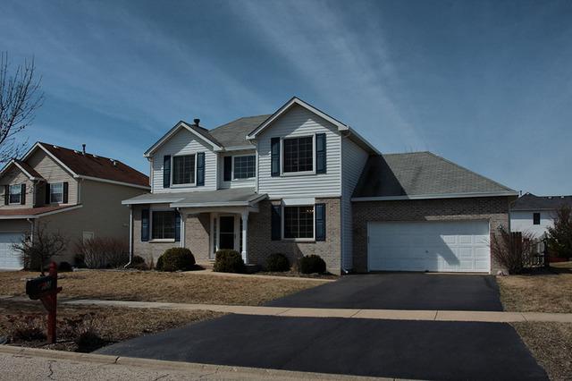 502 Juniper Dr., North Aurora, IL 60542