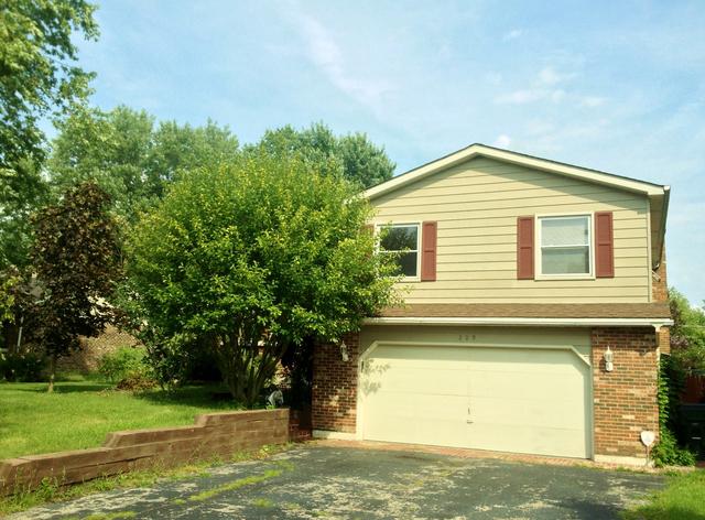209 Countryside Ln., Lindenhurst, IL 60046