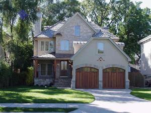 2411 Thornwood Ave., Wilmette, IL 60091