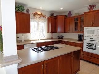 980 Vineyard Dr., Gurnee, IL 60031