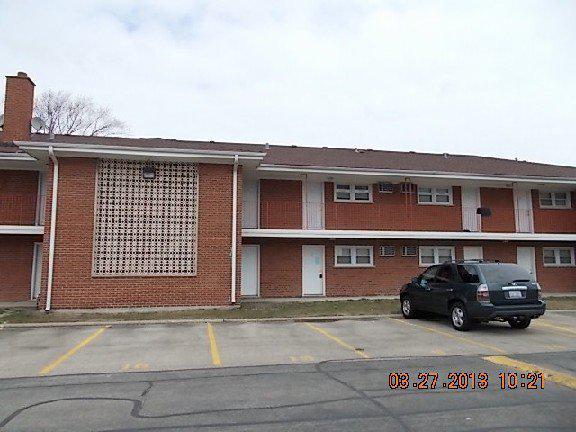 1111 Holiday Ln. #4, Des Plaines, IL 60016
