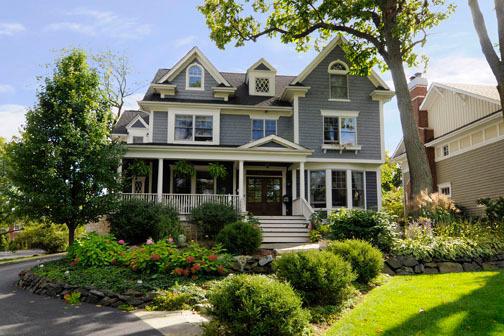 779 Hill Ave., Glen Ellyn, IL 60137
