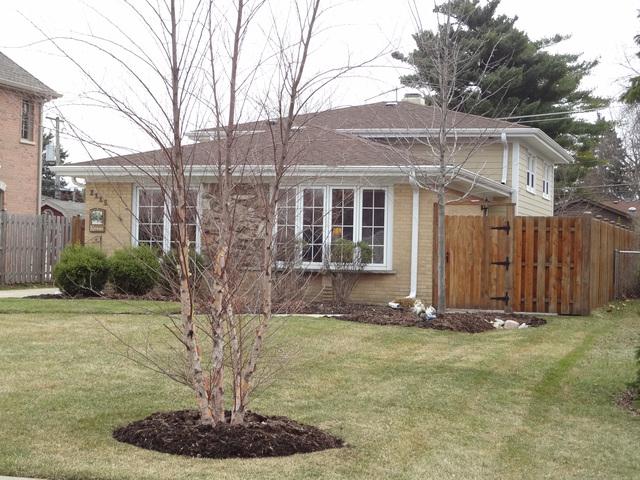 1111 Prospect Ln., Des Plaines, IL 60018