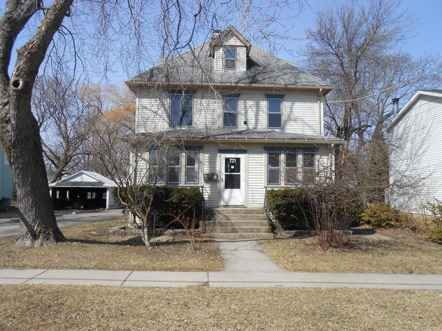 721 Clay St., Woodstock, IL 60098