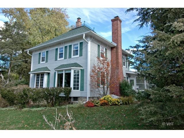 724 N Valley Hill Rd., Bull Valley, IL 60098