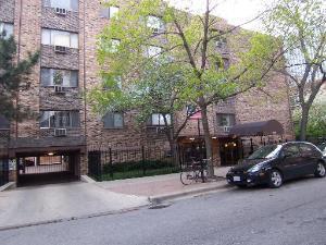 3620 N Pine Grove Ave. #210, Chicago, IL 60613