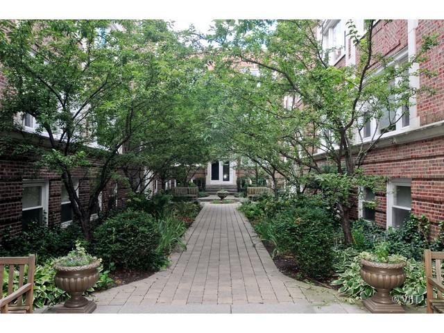 5111 N Kenmore Ave. #2W, Chicago, IL 60640