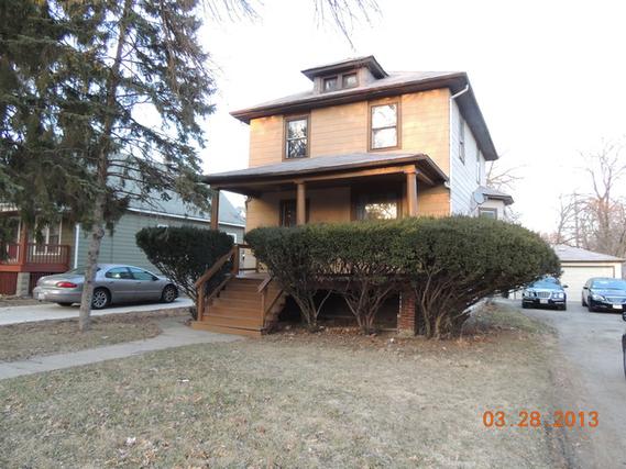 10235 S Charles St., Chicago, IL 60643