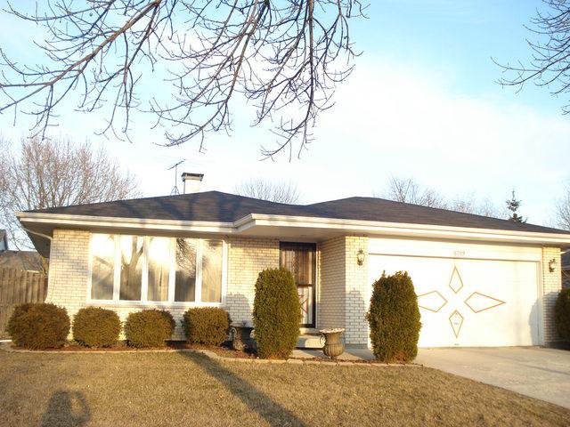 6719 Stonewall Ave., Downers Grove, IL 60516