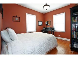 611 N Washington Ave., Park Ridge, IL 60068