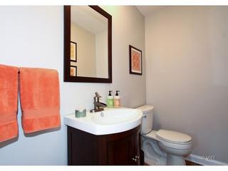 611 N Washington Ave., Park Ridge, IL 60068