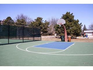 611 N Washington Ave., Park Ridge, IL 60068