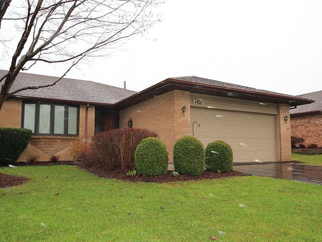 1451 Brandywine Dr. #B, Rockford, IL 61108