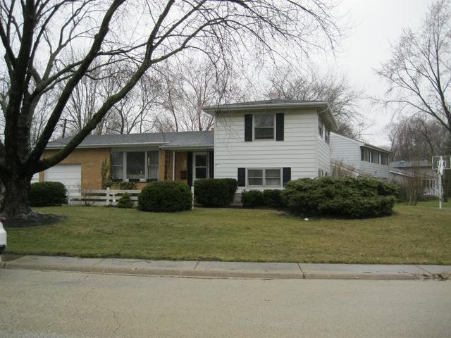 1706 Chatham Cir., Deerfield, IL 60015