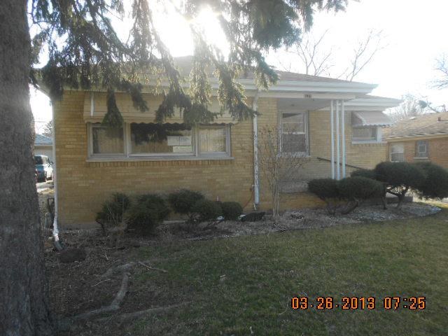 635 Coolidge St., Chicago Heights, IL 60411