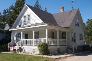 62 Pine St., Grayslake, IL 60030
