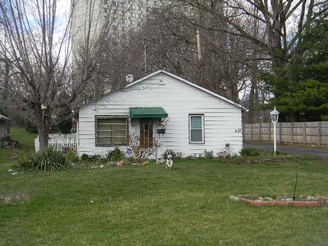 633 Manhattan Rd., Joliet, IL 60433