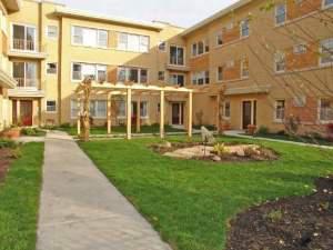 1957 S Euclid Ave. #206, Berwyn, IL 60402