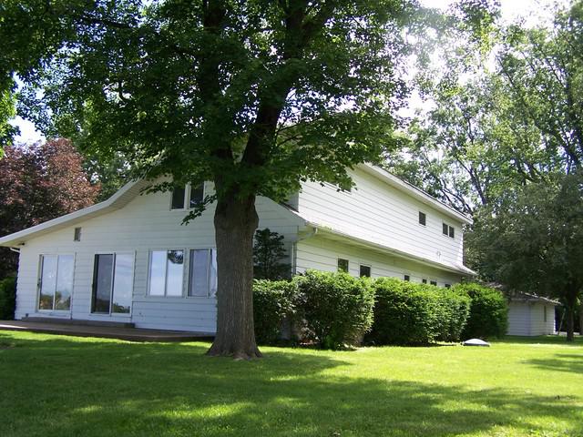 2903 Villa Ln., Mchenry, IL 60050
