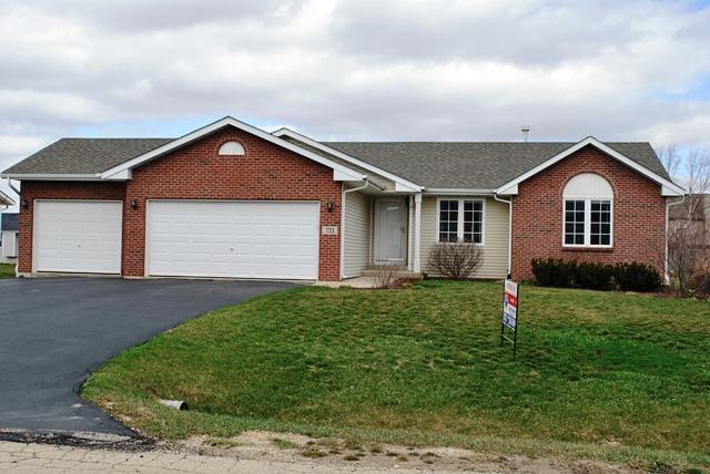 721 Golden Prairie Dr., Davis Junction, IL 61020