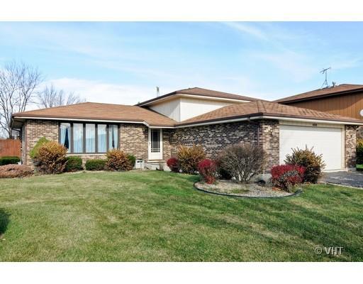 8318 Michelle Ln., Tinley Park, IL 60477