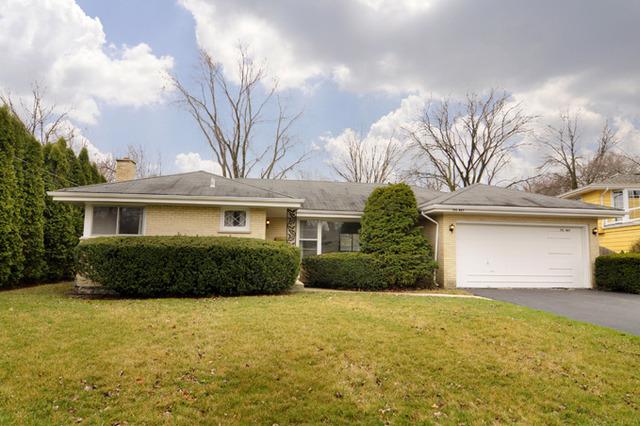 190 May Ave., Glen Ellyn, IL 60137