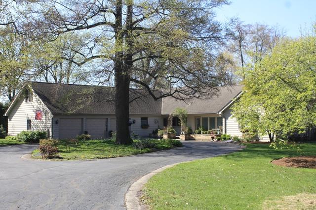 675 Woodland Dr., Crystal Lake, IL 60014